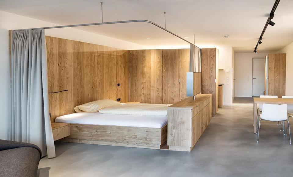 Apartmenthaus Anna Лустенау Экстерьер фото